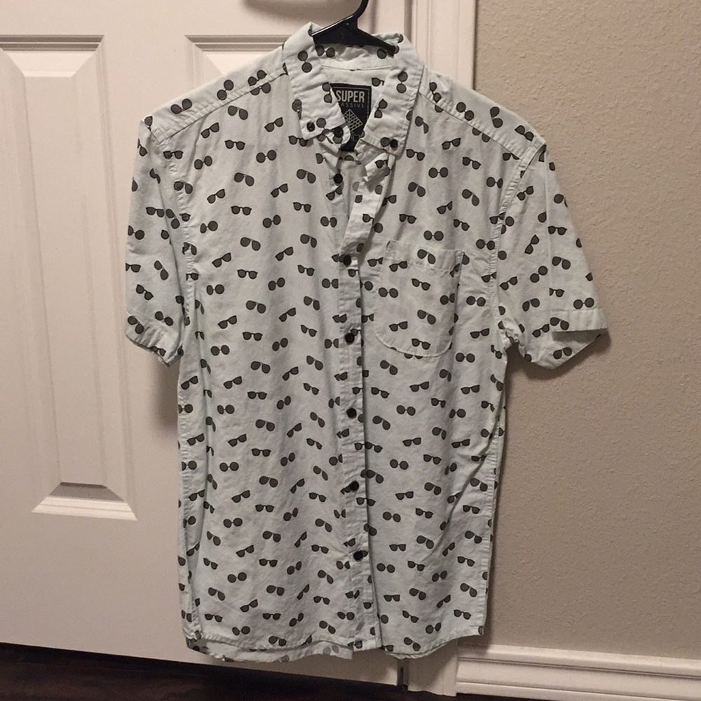 Super Massive short sleeve button up